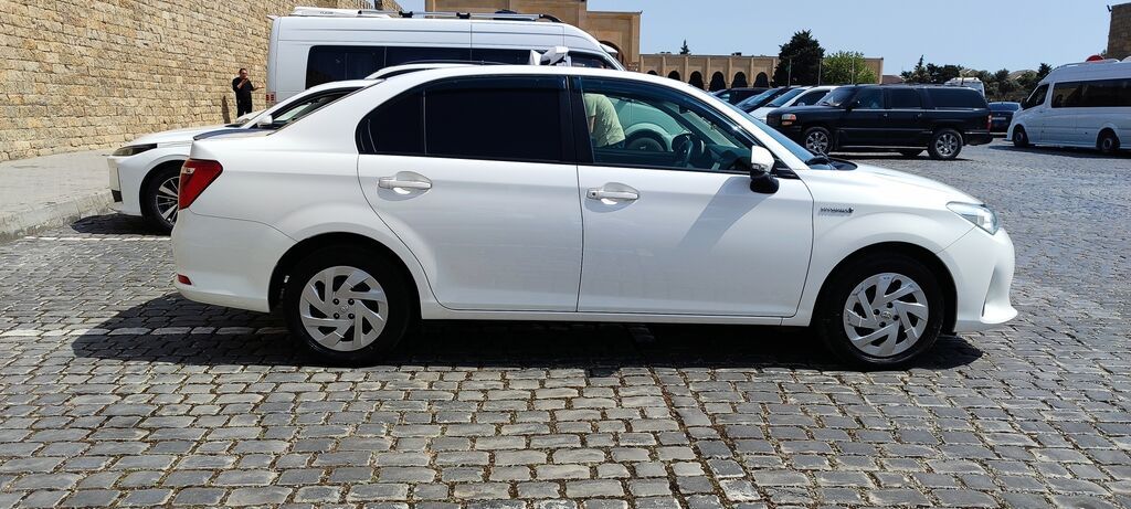 Toyota Corolla: 1.5 l | 2018 il Sedan icarəyə verilir