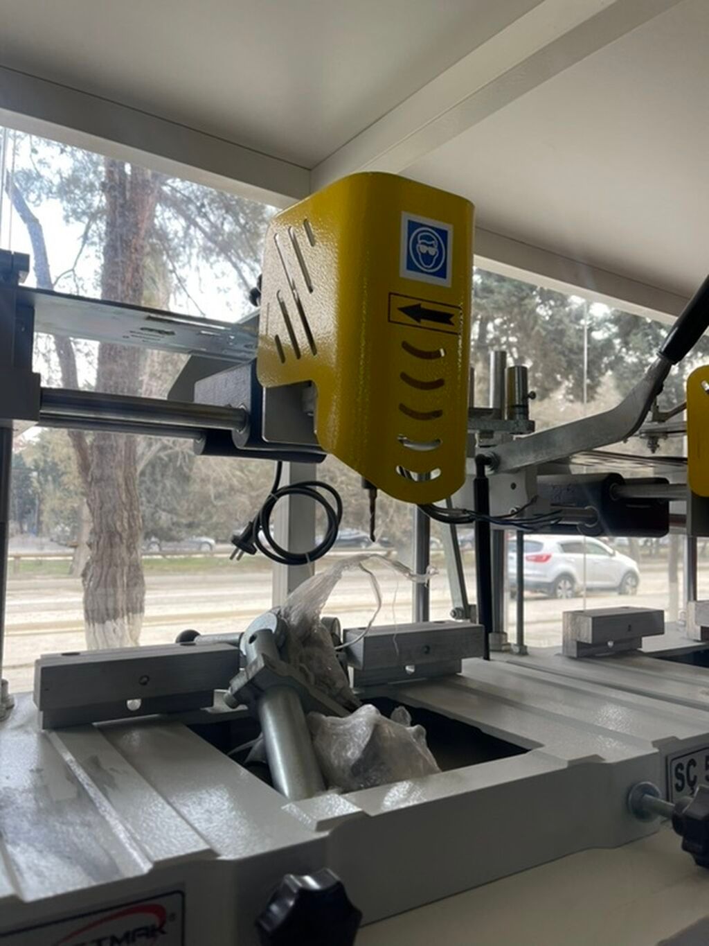PLASTMAK SC 551 – PVC/Alüminium pəncərə və qapı istehsalı üçün