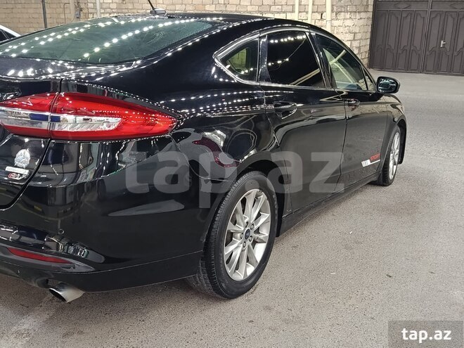 Ford Fusion, 2017 il