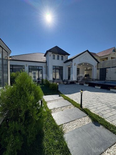 Satılır 4 otaqlı həyət evi/bağ evi 230 m², Mərdəkan q.