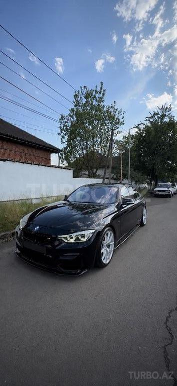 BMW 328, 2.0 L, 2014 il, 230 000 km
