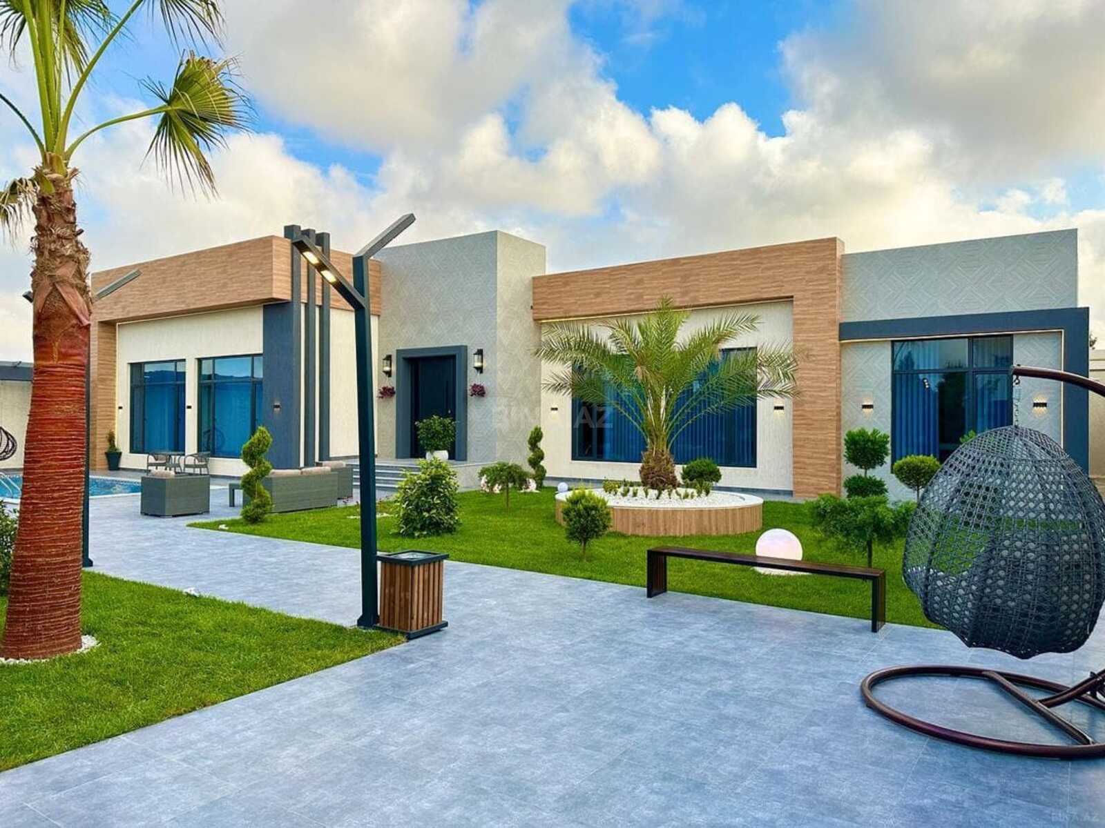 250 AZN/gün 4 otaqlı Həyət evi/Bağ evi Buzovna q.