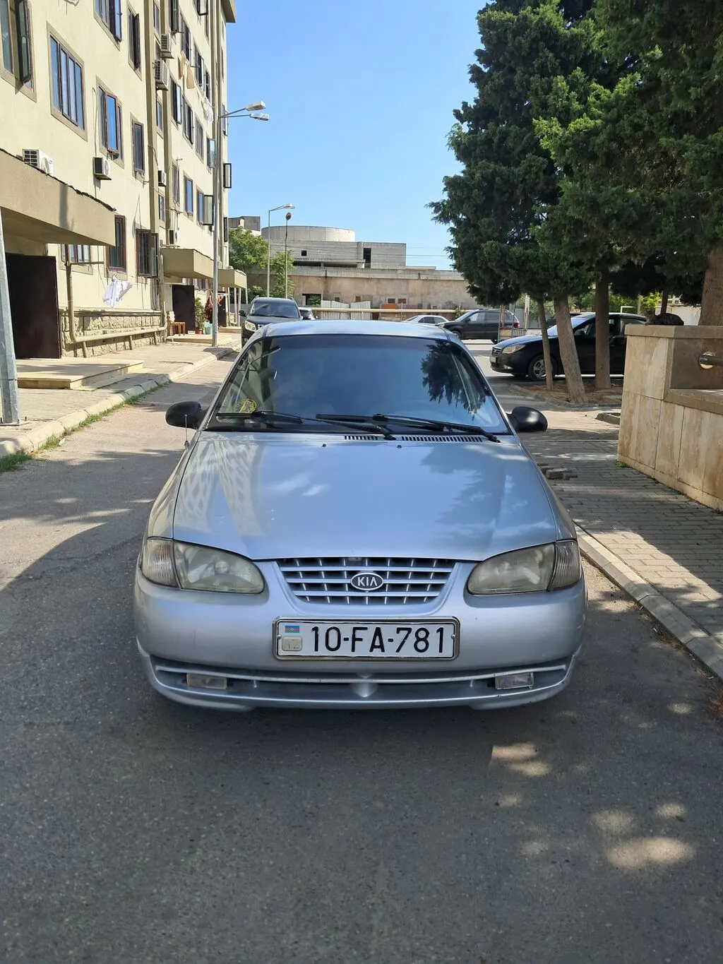Kia avella sedan