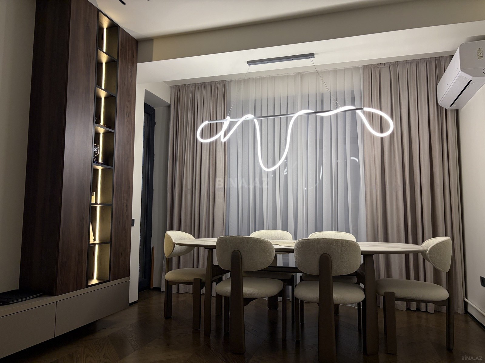 Satılır 3 otaqlı yeni tikili 125 m², Şah İsmayıl