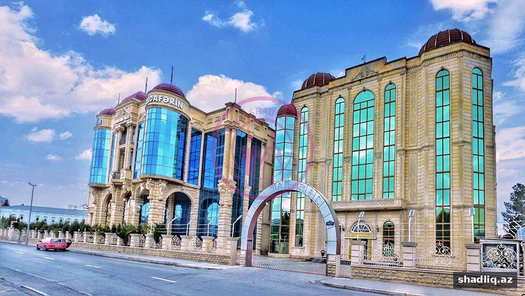 Xudafərin şadlıq sarayı