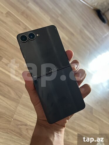 Samsung Galaxy Z Flip 7 Jet Black