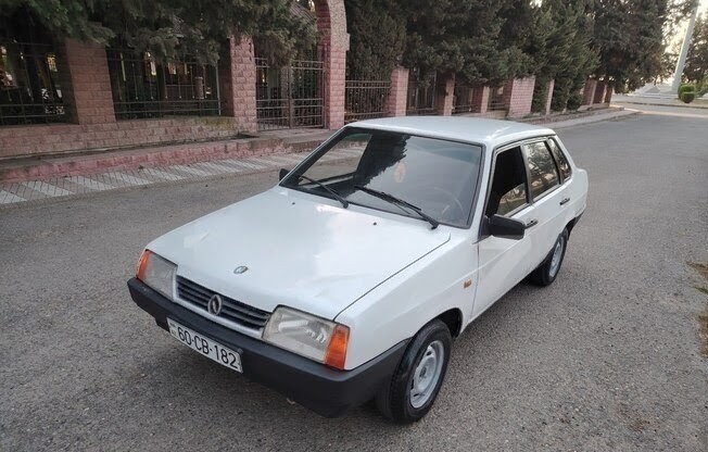 LADA (VAZ) 21099, 1999 il
