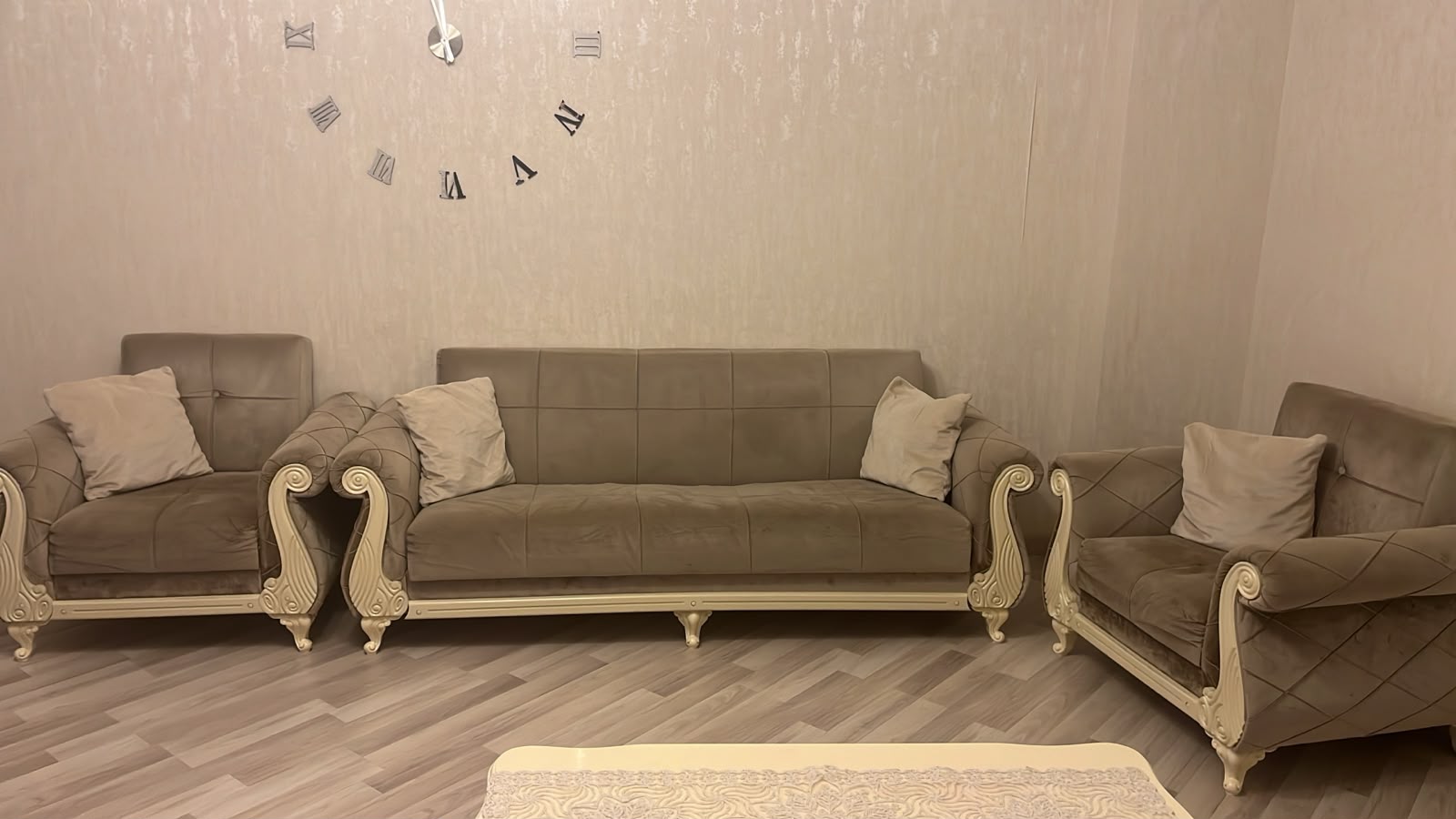 Divan satılır