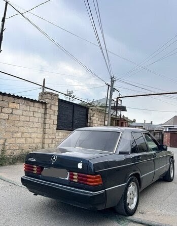 Mercedes 190, 1990 il