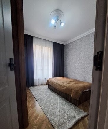 Həyət evi, satılır