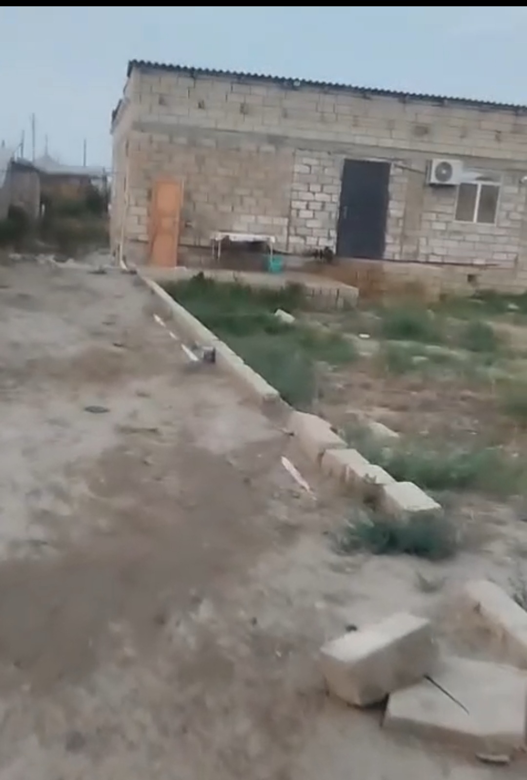 6 sot torpaqda tikili ev satılır