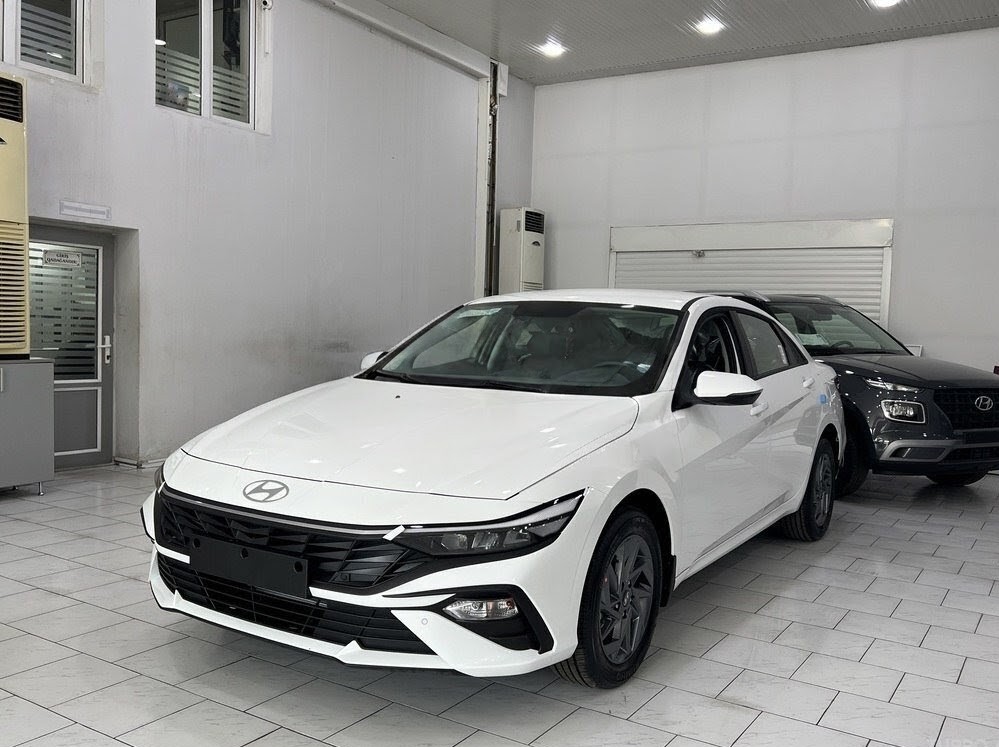 Hyundai Elantra, 1.6 L, 2026 il, yeni
