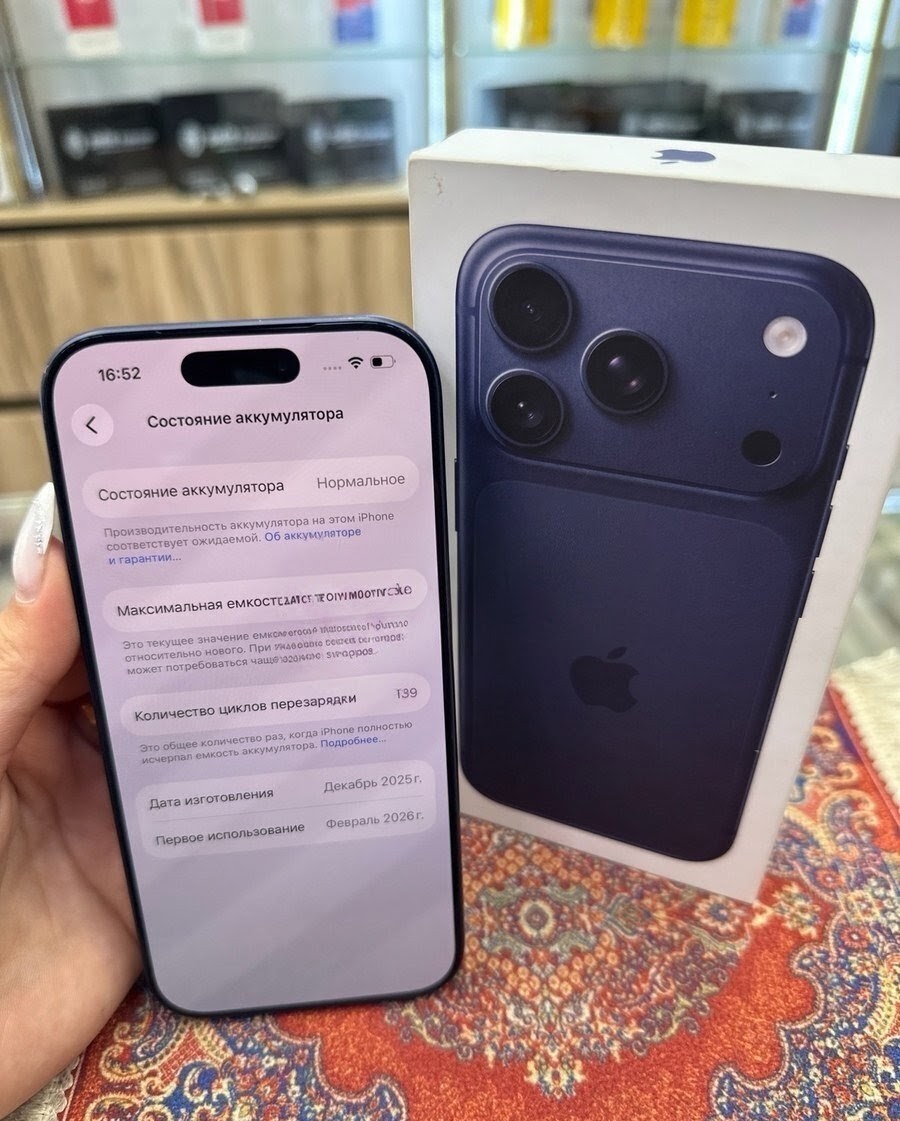 Apple iPhone 17 Pro Deep Blue 256GB/12GB