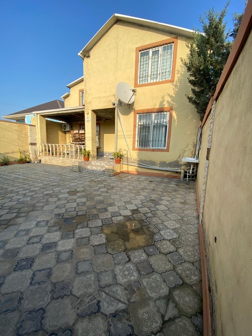 6 otaqlı, 180 kv. m, Kredit yoxdur, Orta təmirli