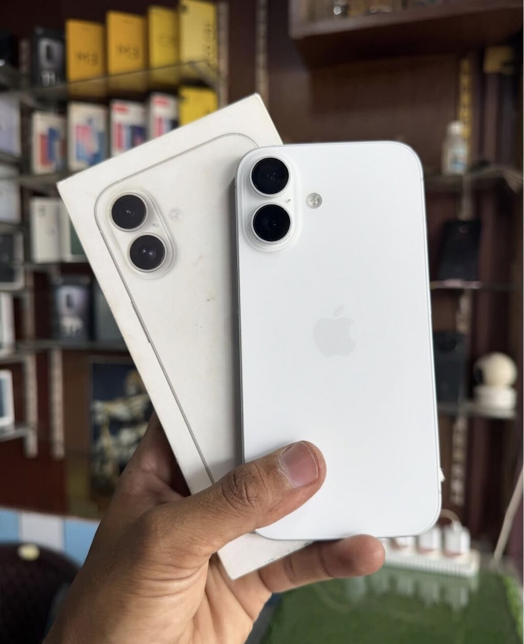 IPhone 16, 128 GB, Ağ, Zəmanət, Simsiz şarj, Face ID Bakı