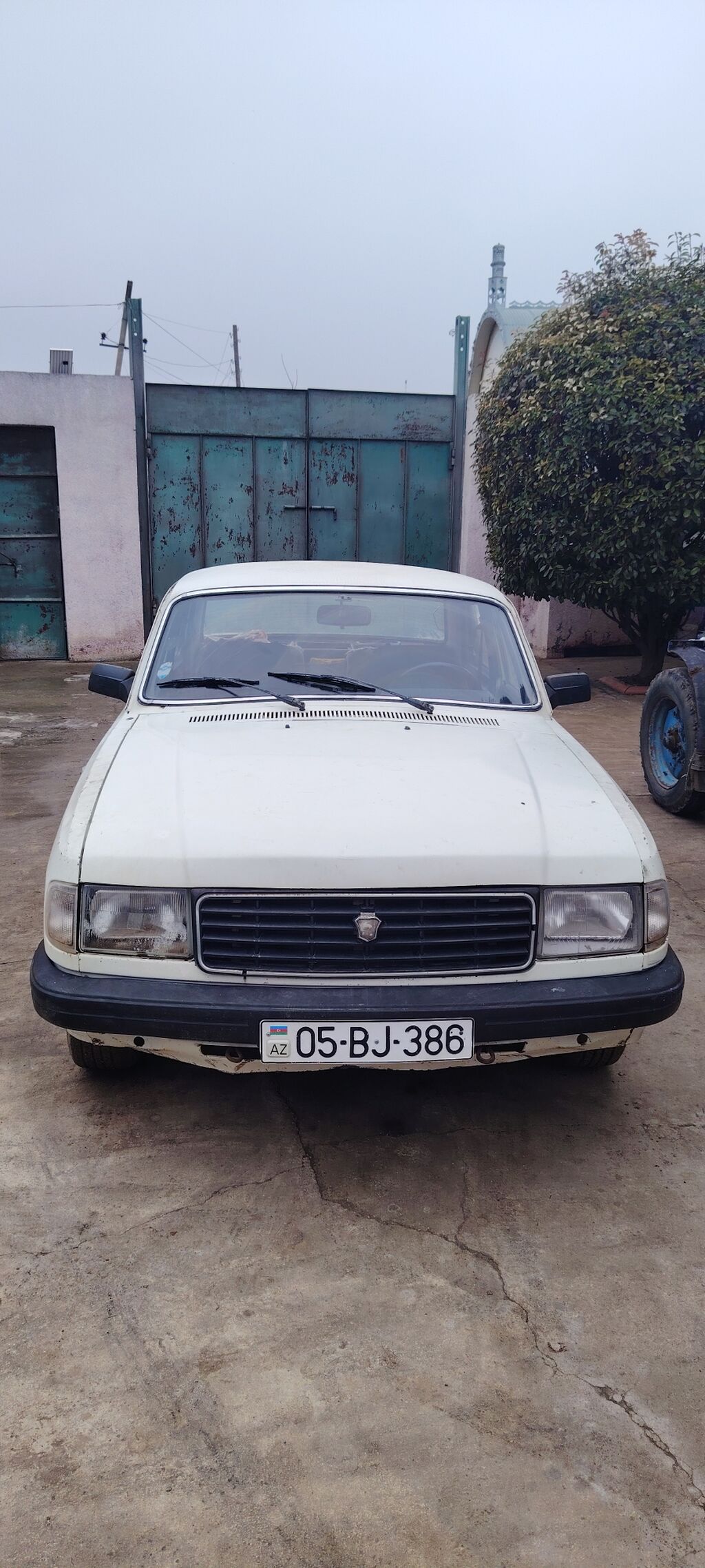 QAZ 31029 Volga: 2.3 l | 1993