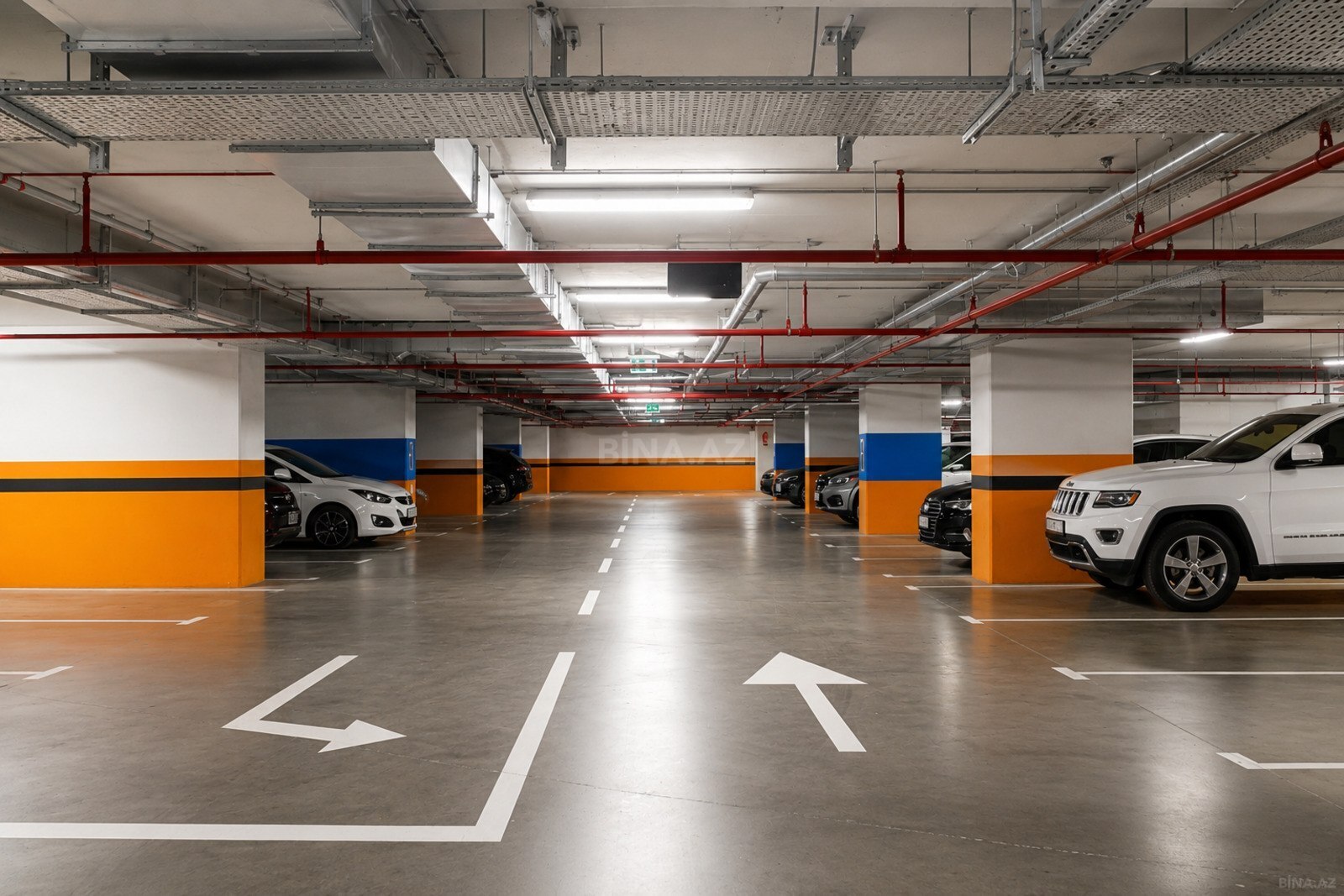 Qaraj satılır 25m²