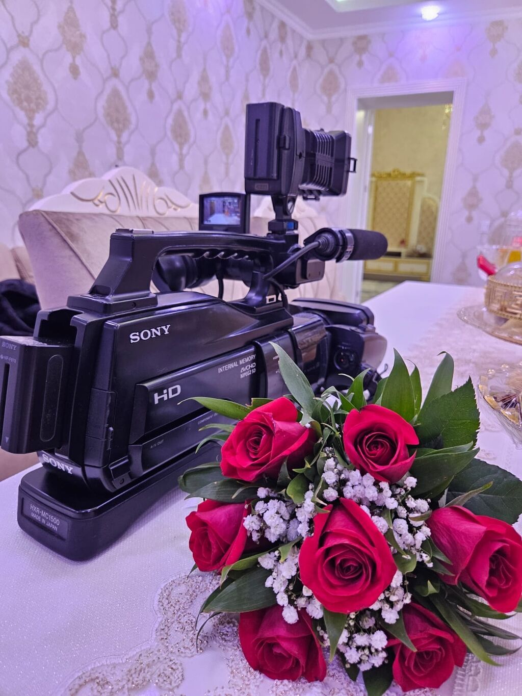 Sony HXR-MC1500 peşəkar videokamera  satılır