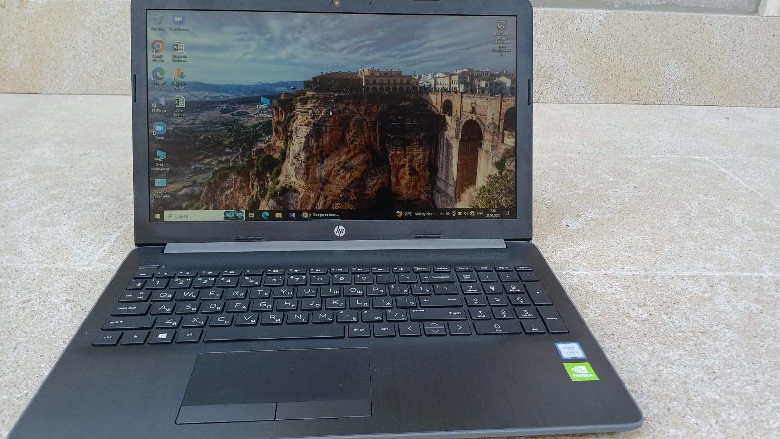 *500azn* HP notebook satilir. 15-da1xx Prosessor: Intel Core i5-8265U